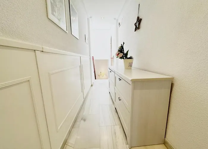 Апартаменти Apartamento Jardines De Colon